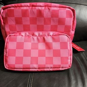 Neon pink checkered traveling set